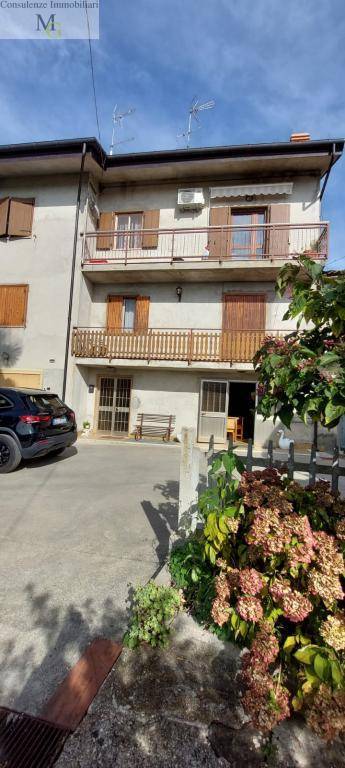 Appartamento in vendita a Vestenanova, Bolca