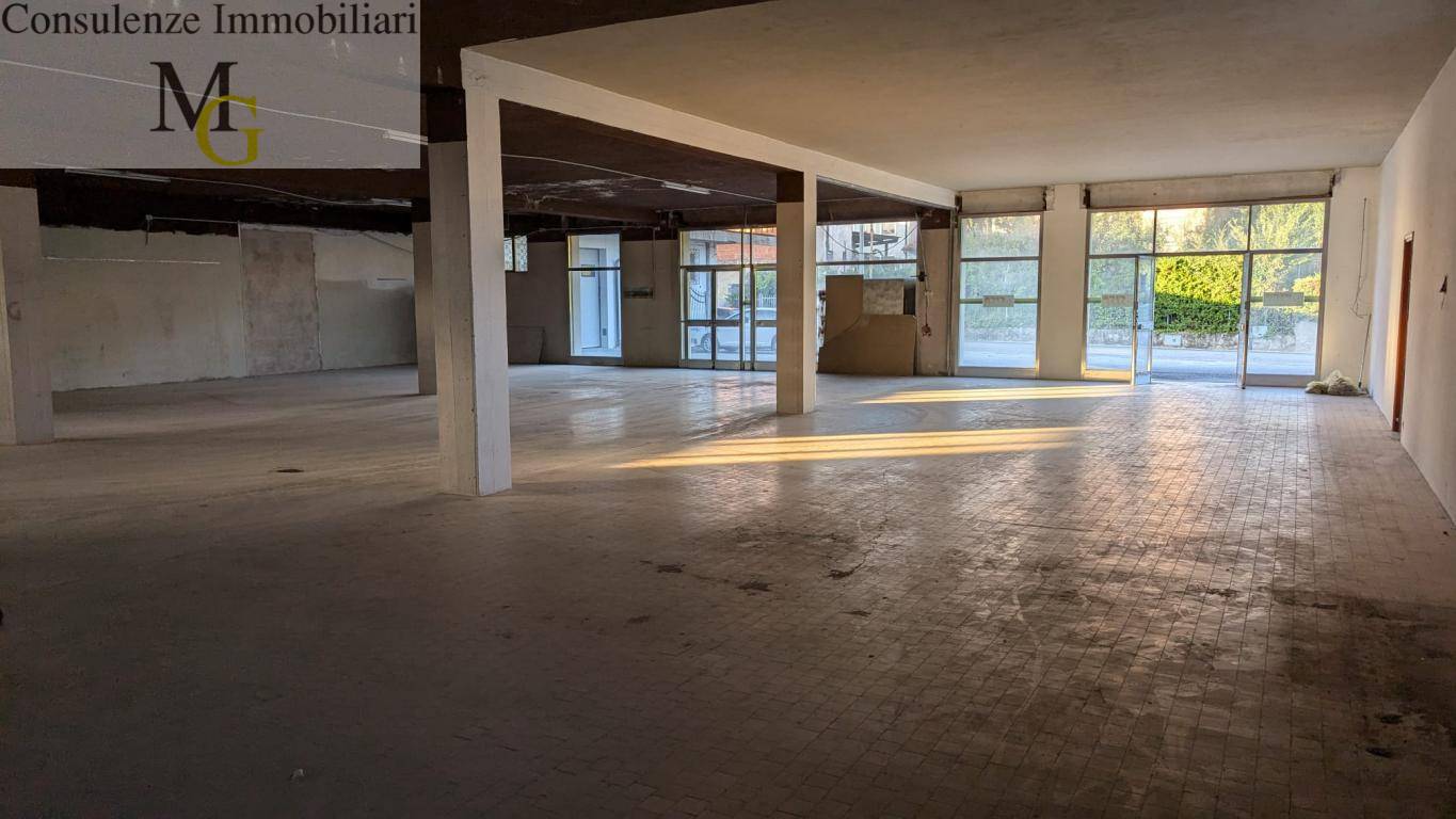 capannone artigianale commerciale in vendita a Monteforte d'Alpone, Brognoligo