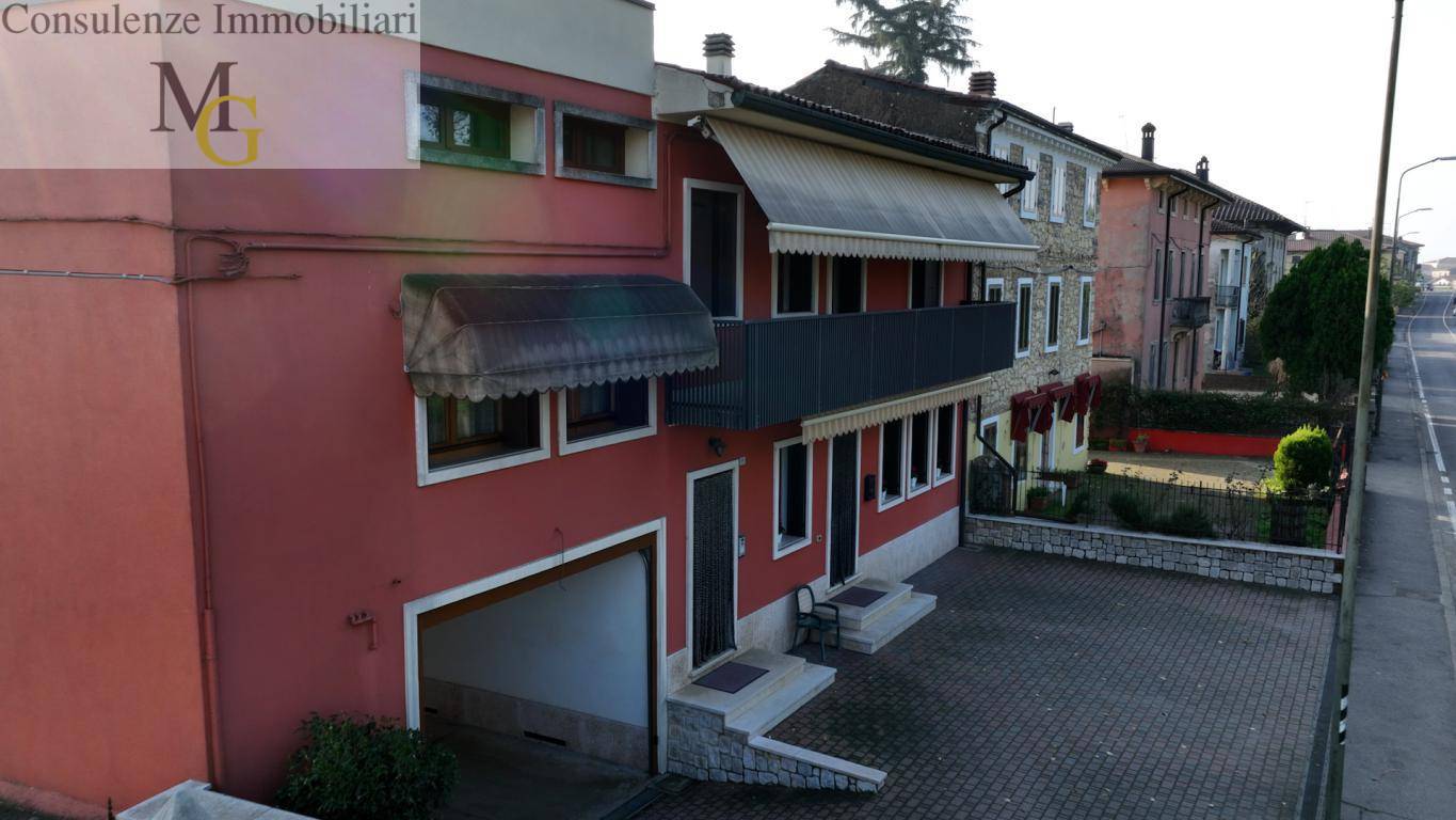 casa singola in vendita a Monteforte d'Alpone