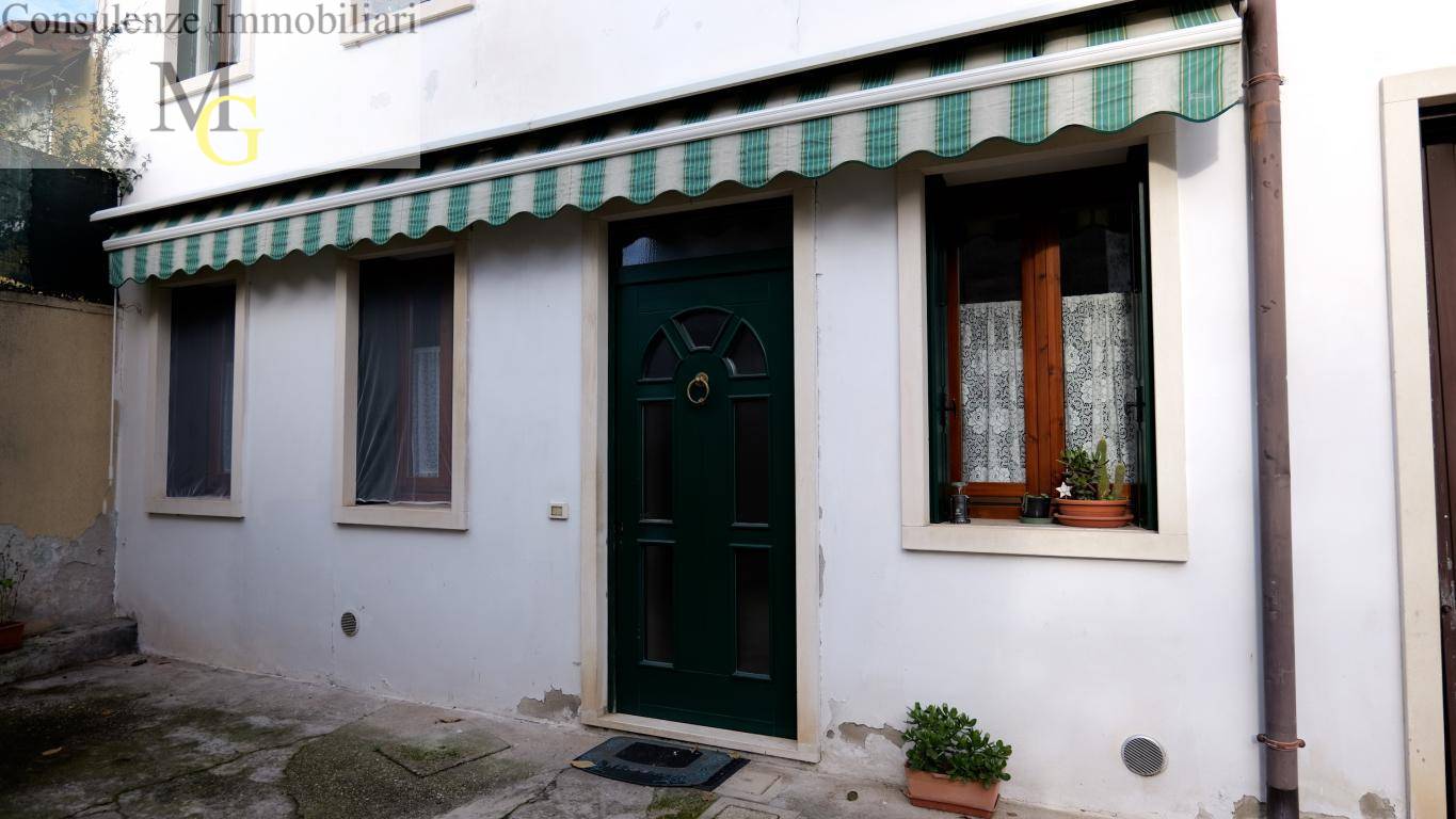 casa affiancata in vendita a Monteforte d'Alpone, Costalunga