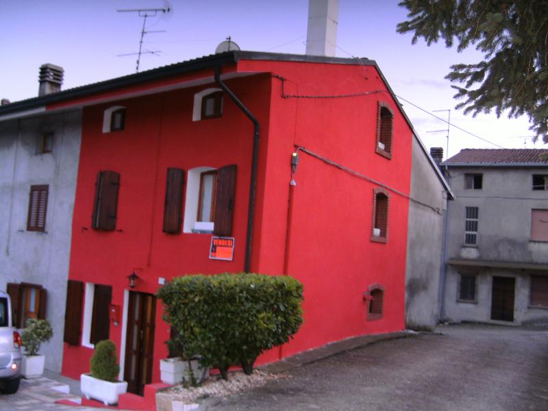 porzione di casa in vendita a San Giovanni Ilarione