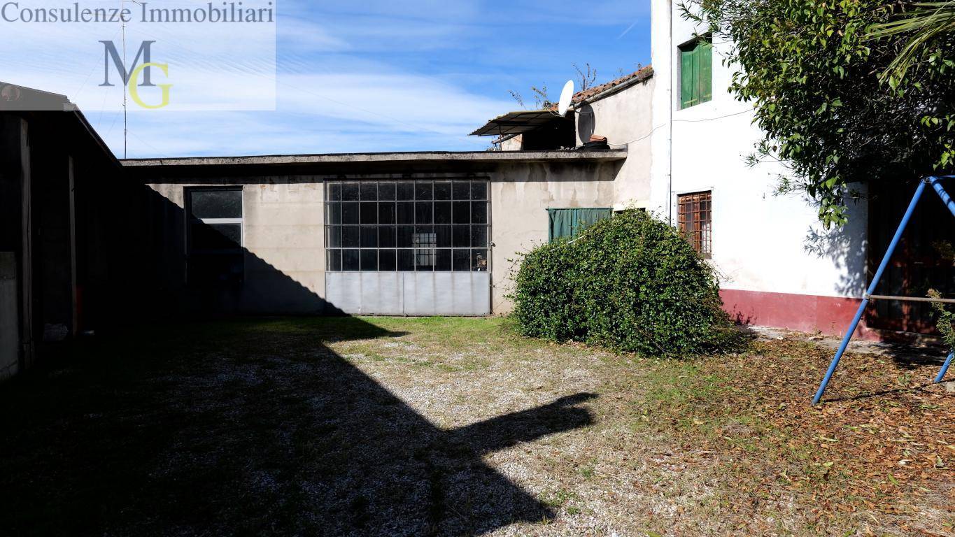 casa indipendente in vendita a Gambellara