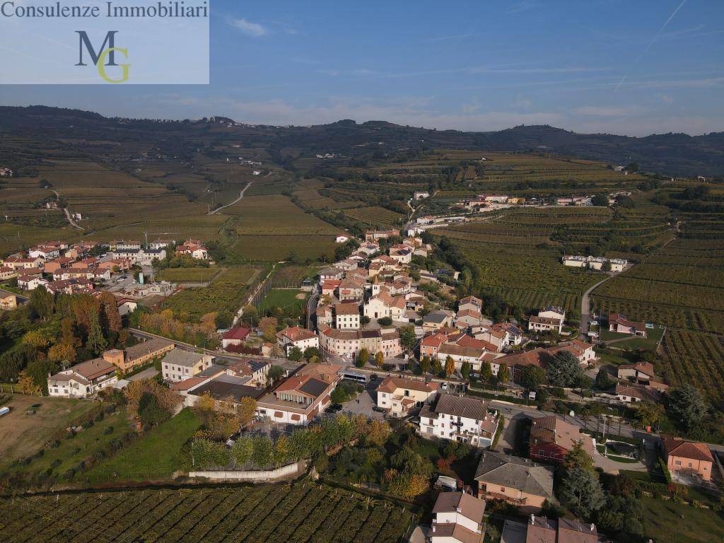 Casa Terra-cielo in vendita a Soave, Costeggiola