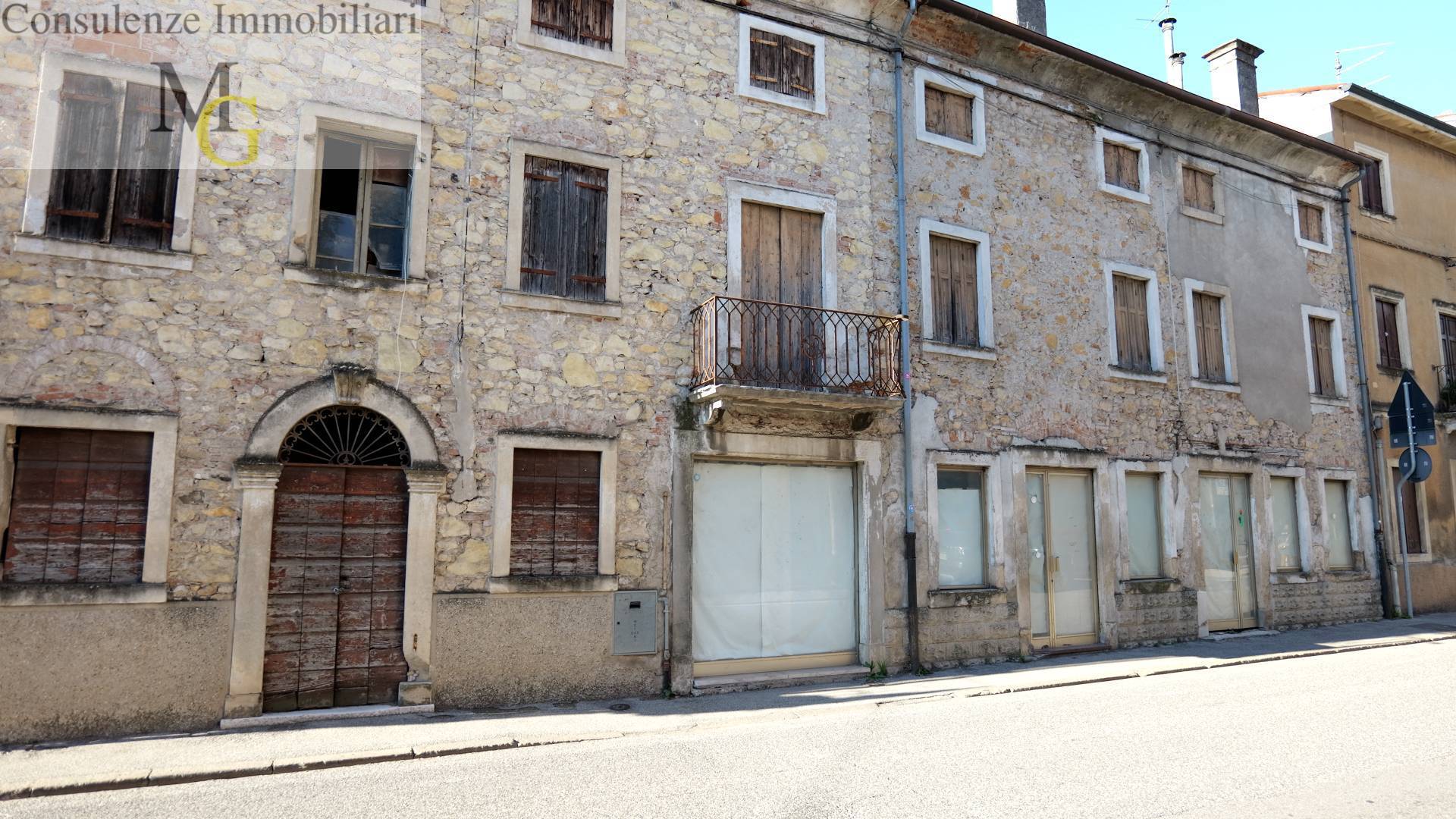 Rustico in vendita a Monteforte d'Alpone