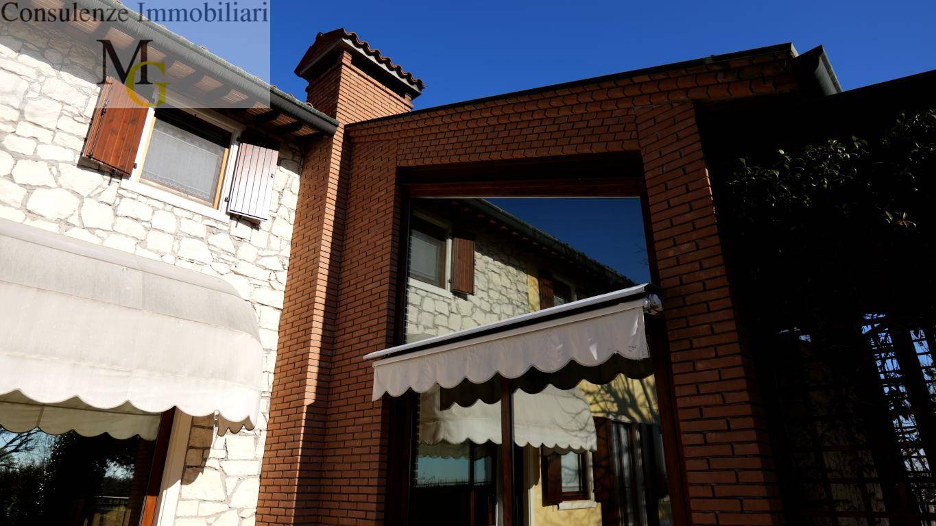 casa singola in vendita a Monteforte d'Alpone, Sarmazza