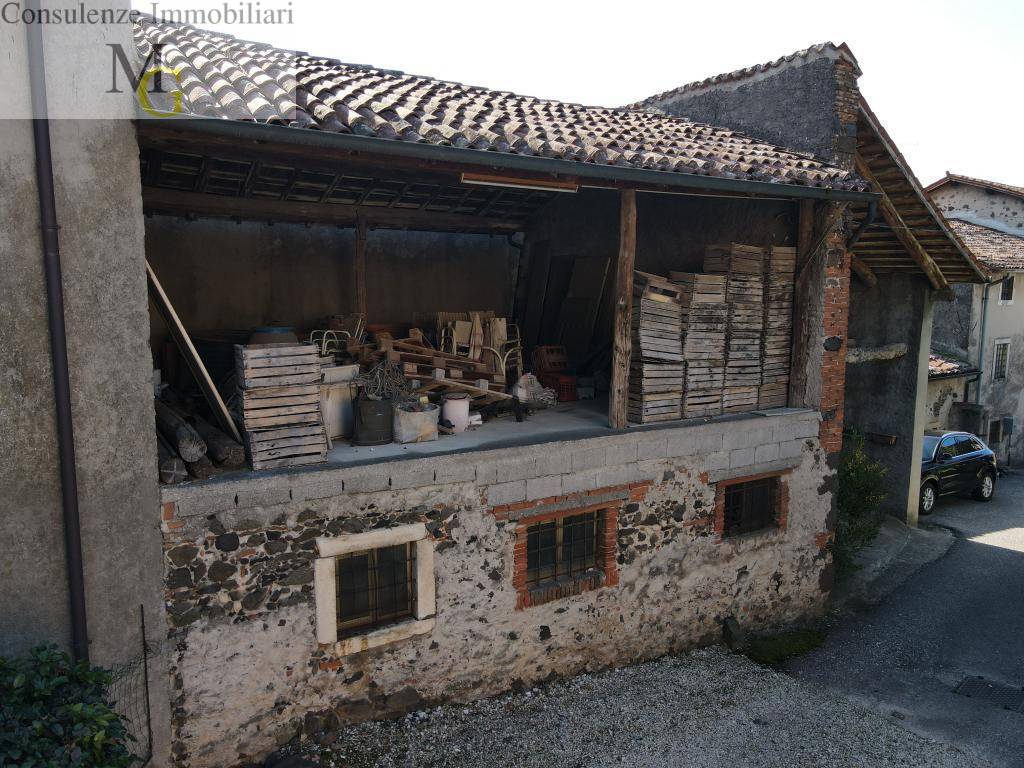 casa indipendente in vendita a Gambellara