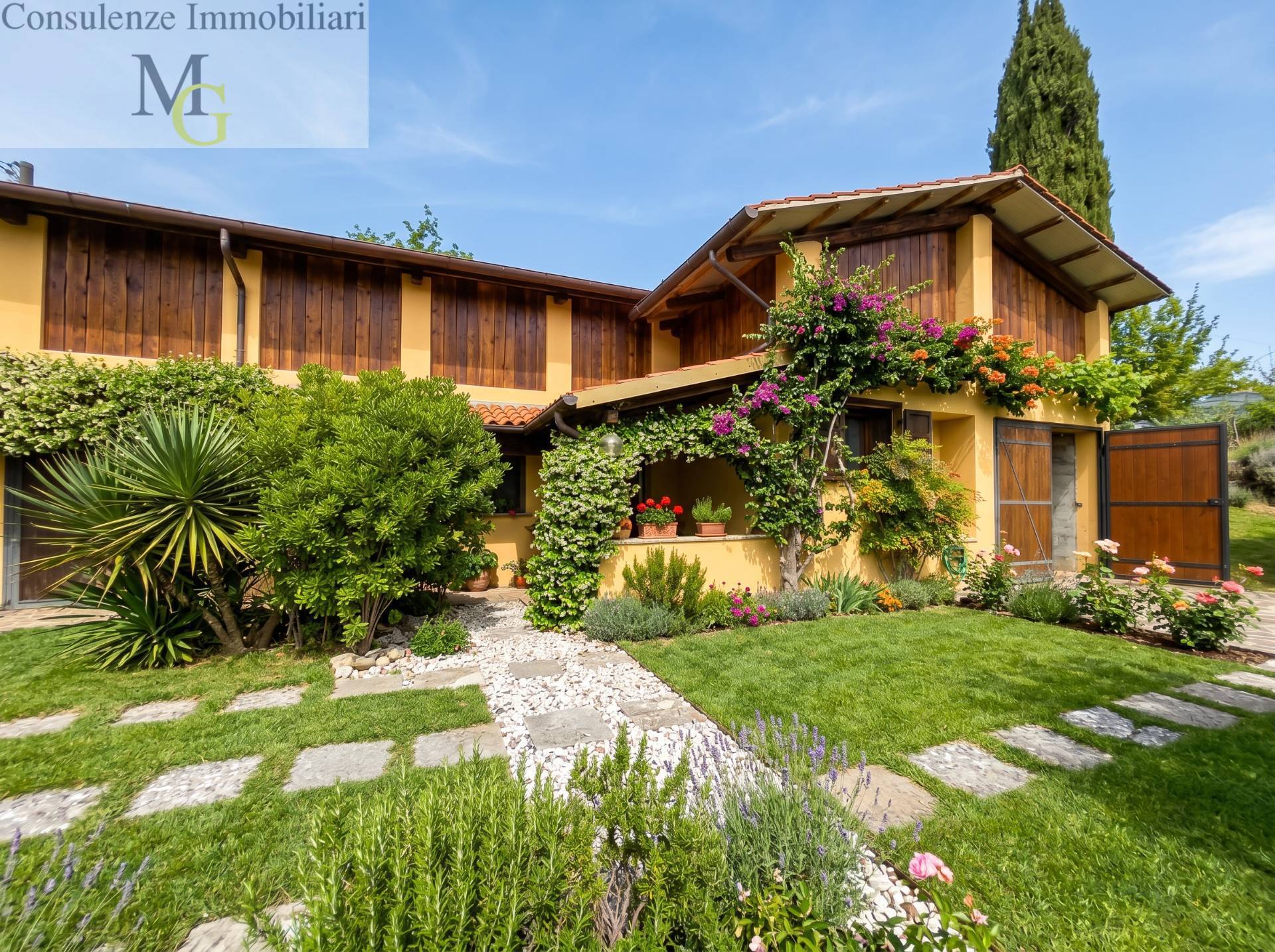 villa in vendita a Montecchia di Crosara