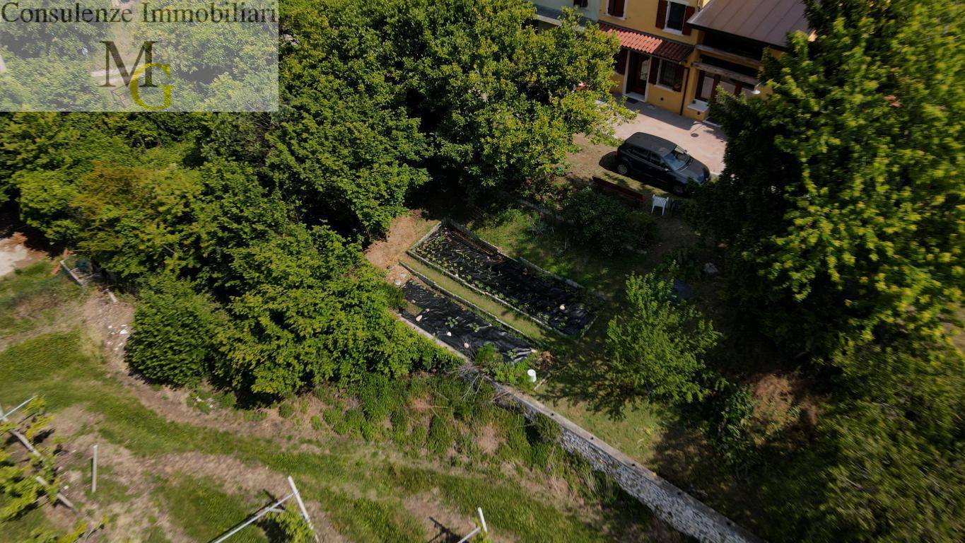 Rustico in vendita a Soave, Castelcerino