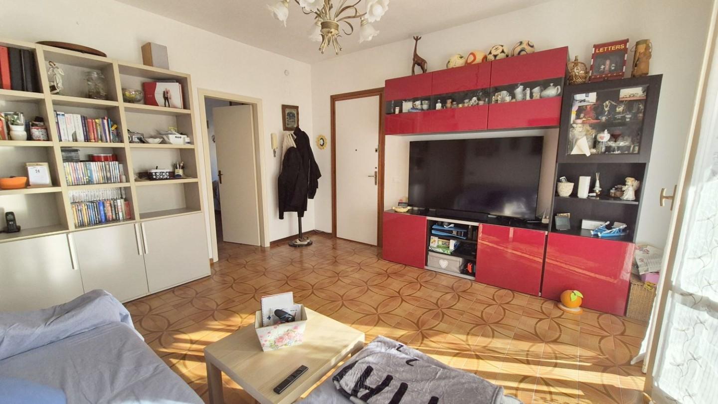 Appartamento con terrazzo, Viareggio ex campo di aviazione