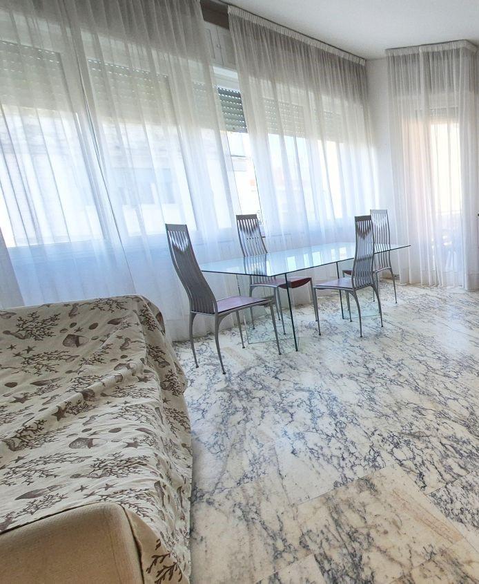 Quadrilocale vista mare, Viareggio citt� giardino