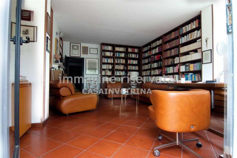 Stabile/Palazzo con giardino in macchiascandona, Castiglione della Pescaia