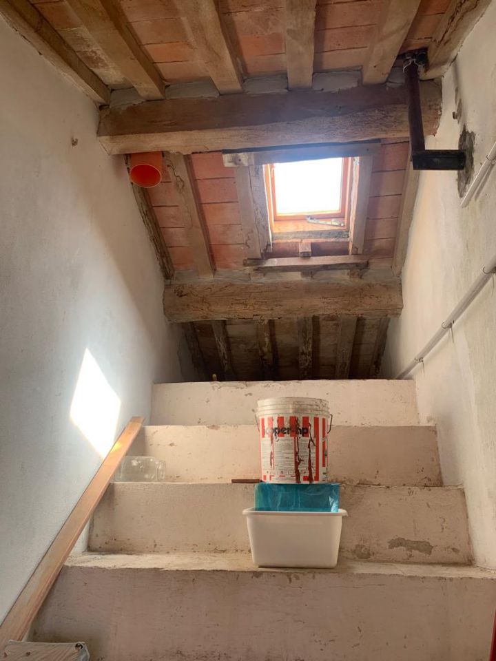 Casa indipendente con terrazzo a Scansano