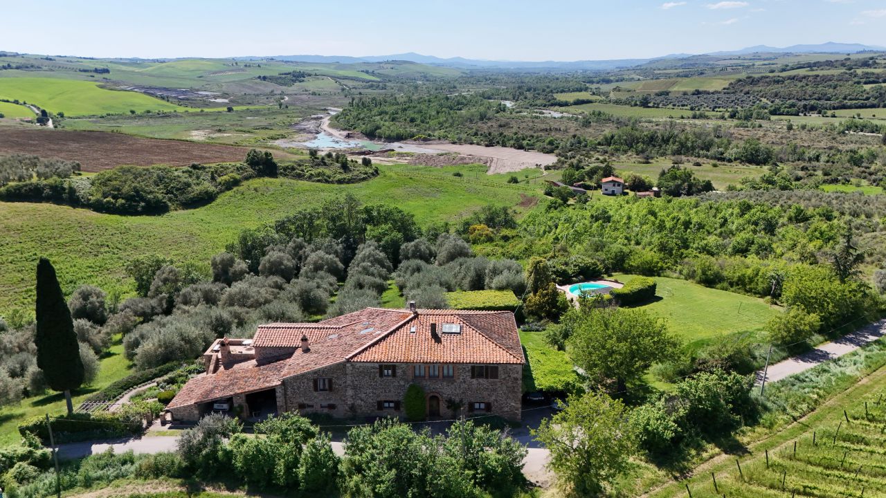 Villa in vendita in via della pace, Castel del Piano