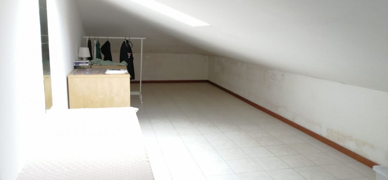 Mansarda arredata in affitto in via dal lino, Bologna