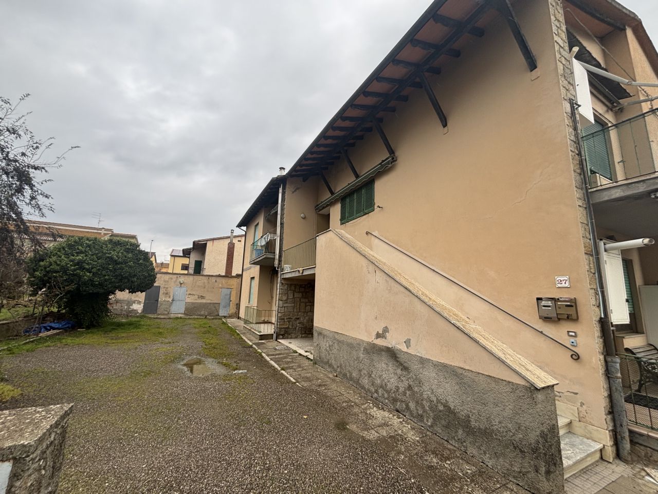 Appartamento con terrazzo in via malavolti, Civitella Paganico