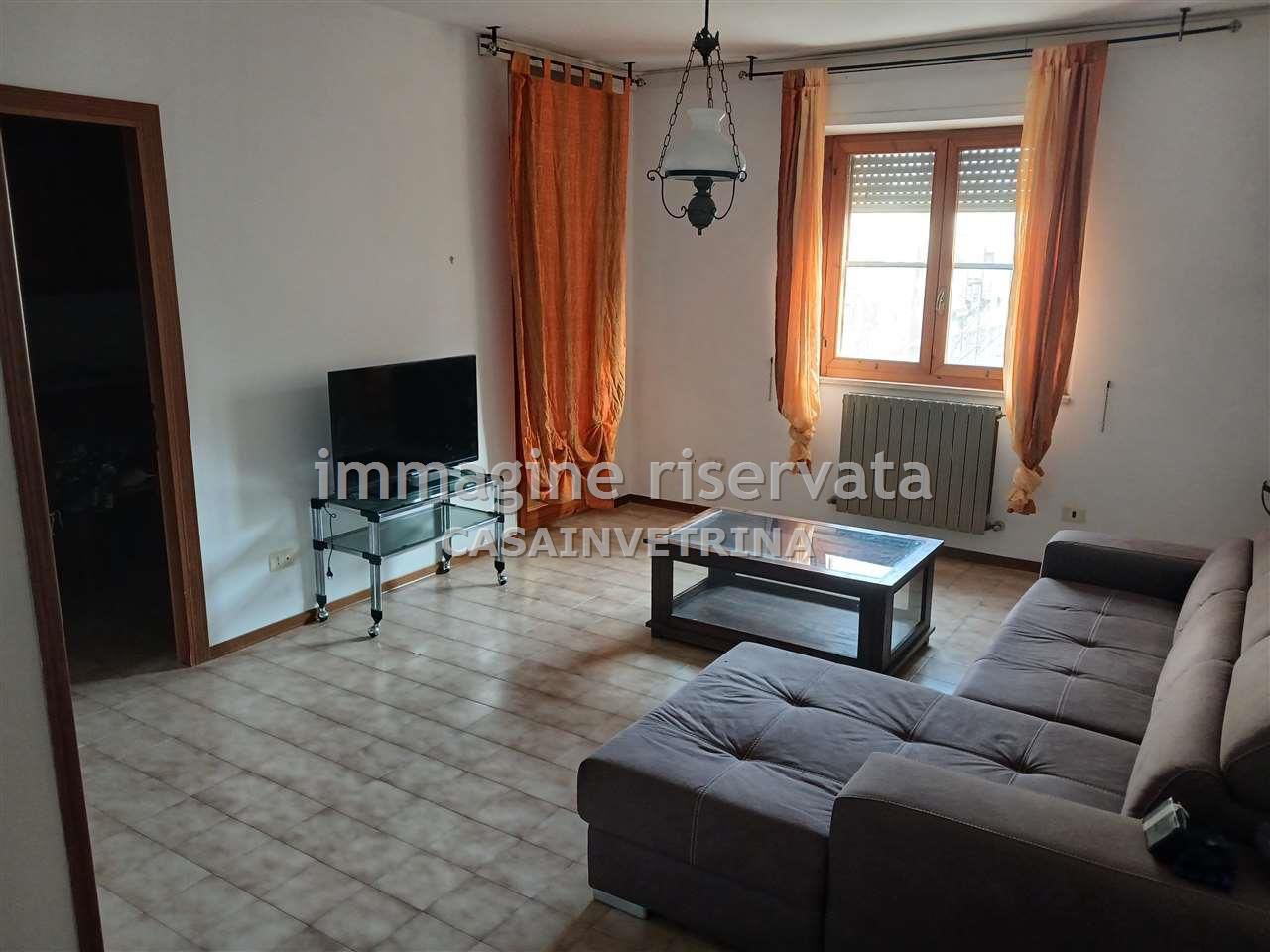 Quadrilocale arredato in affitto in via canada, Grosseto