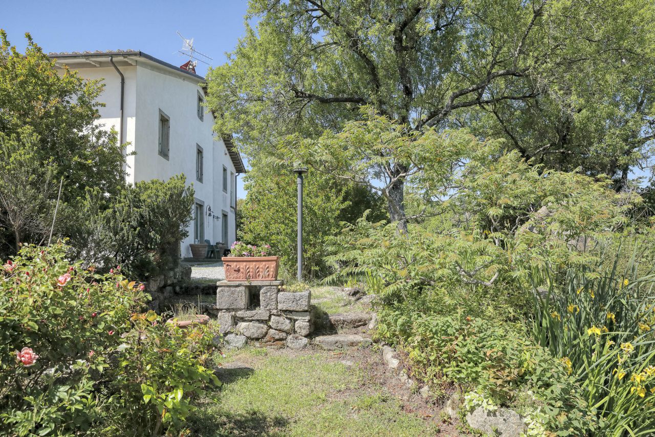 Villa in vendita a Castel del Piano