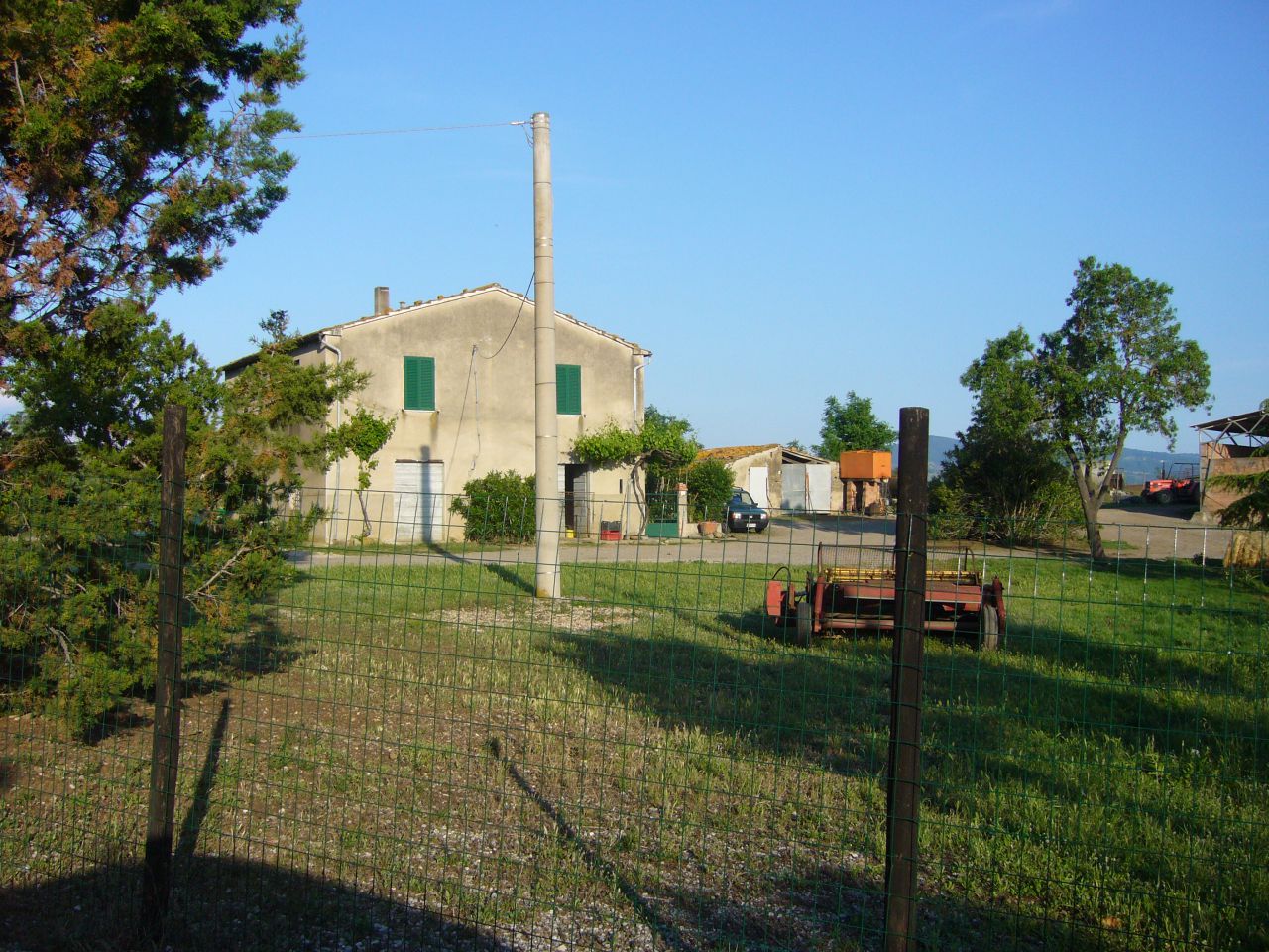 Attivit� commerciale con giardino in poggio galletto, Campagnatico