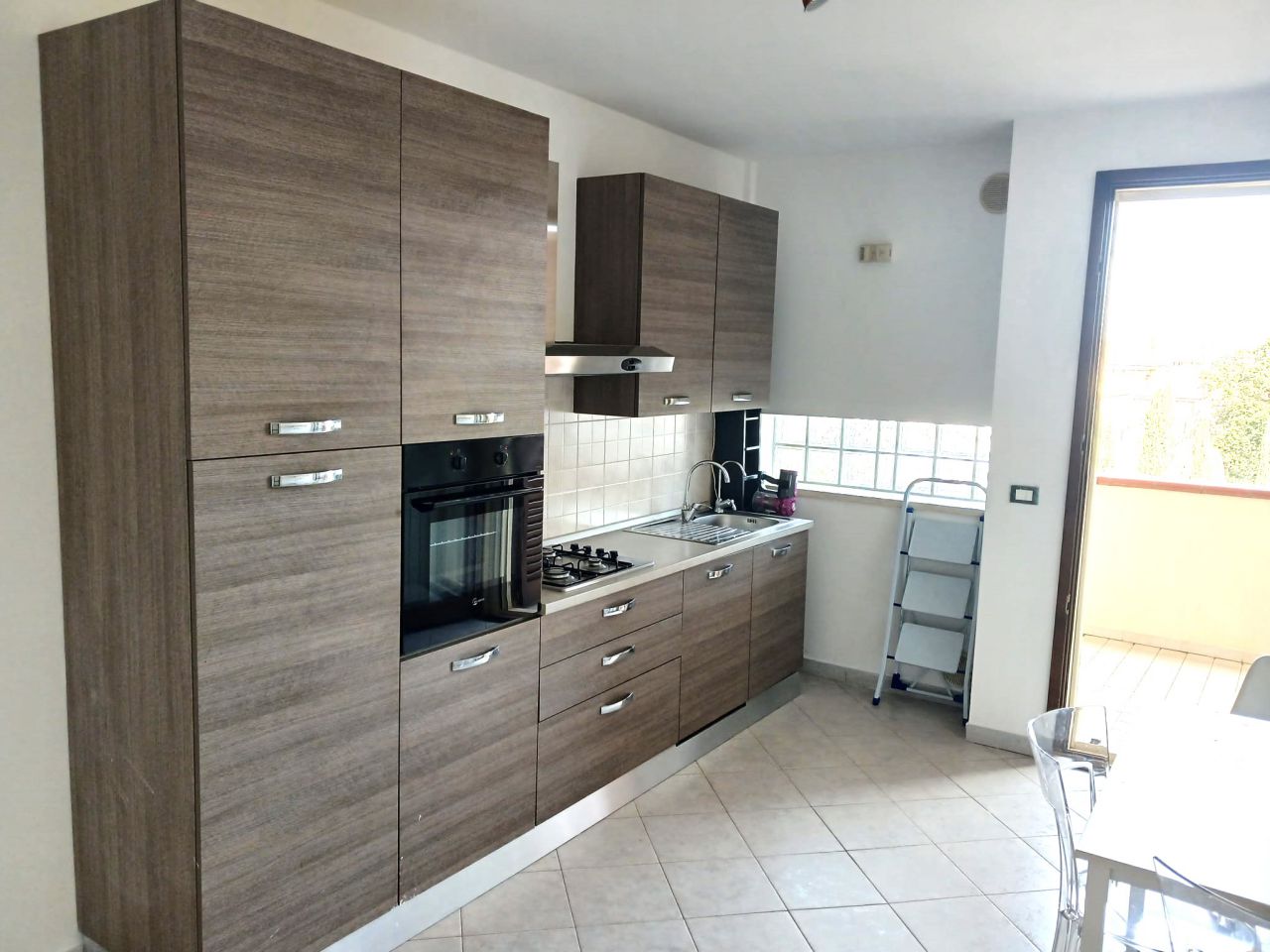 Trilocale arredato in affitto in via fazzi, Grosseto