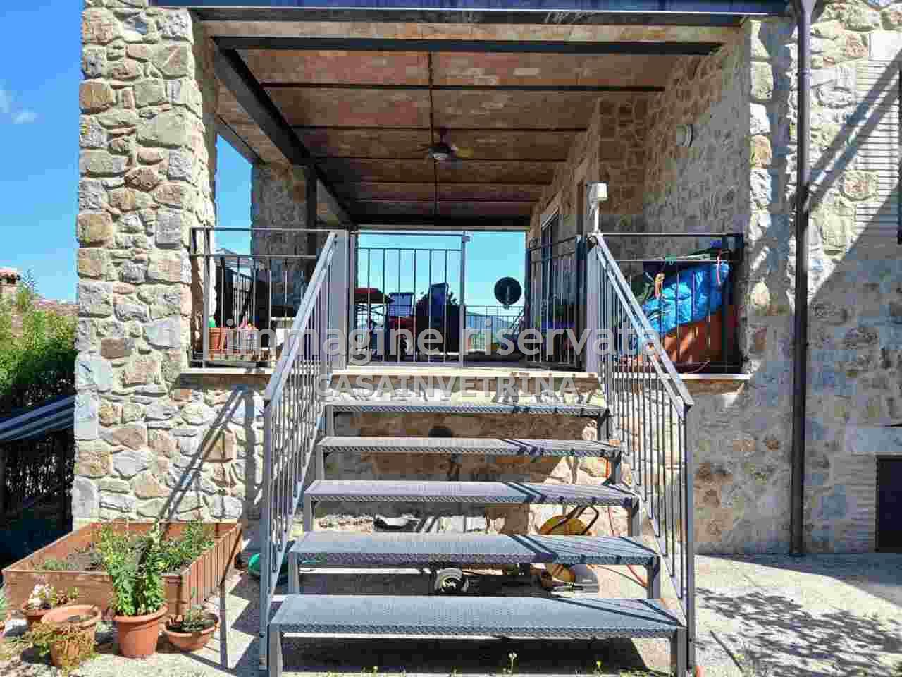 Rustico con giardino in il greppo, Manciano