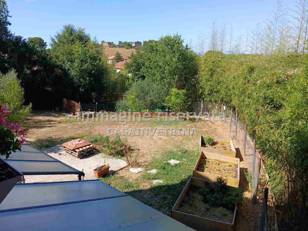 Rustico con giardino in il greppo, Manciano