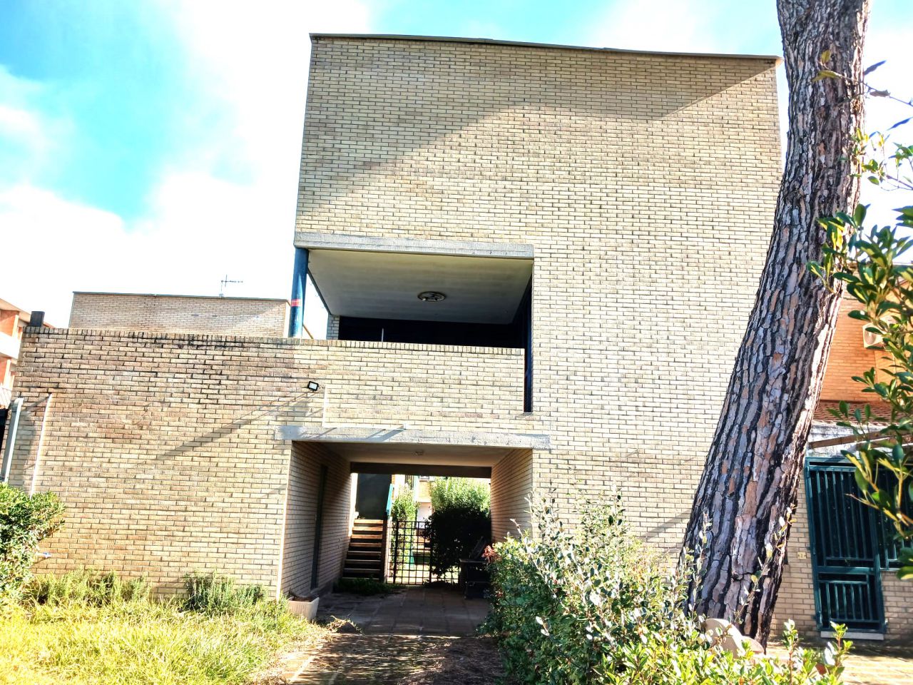 Casa indipendente con giardino in via dello squalo, Grosseto
