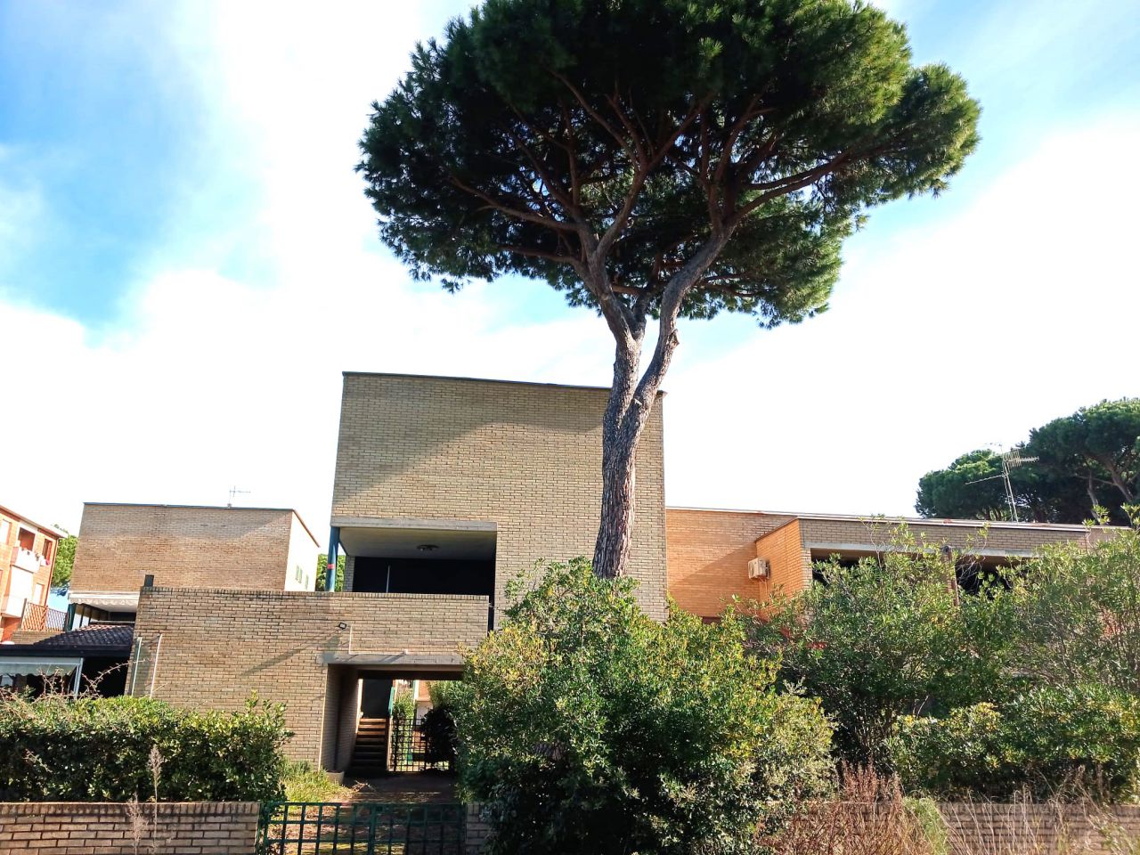 Casa indipendente con giardino in via dello squalo, Grosseto