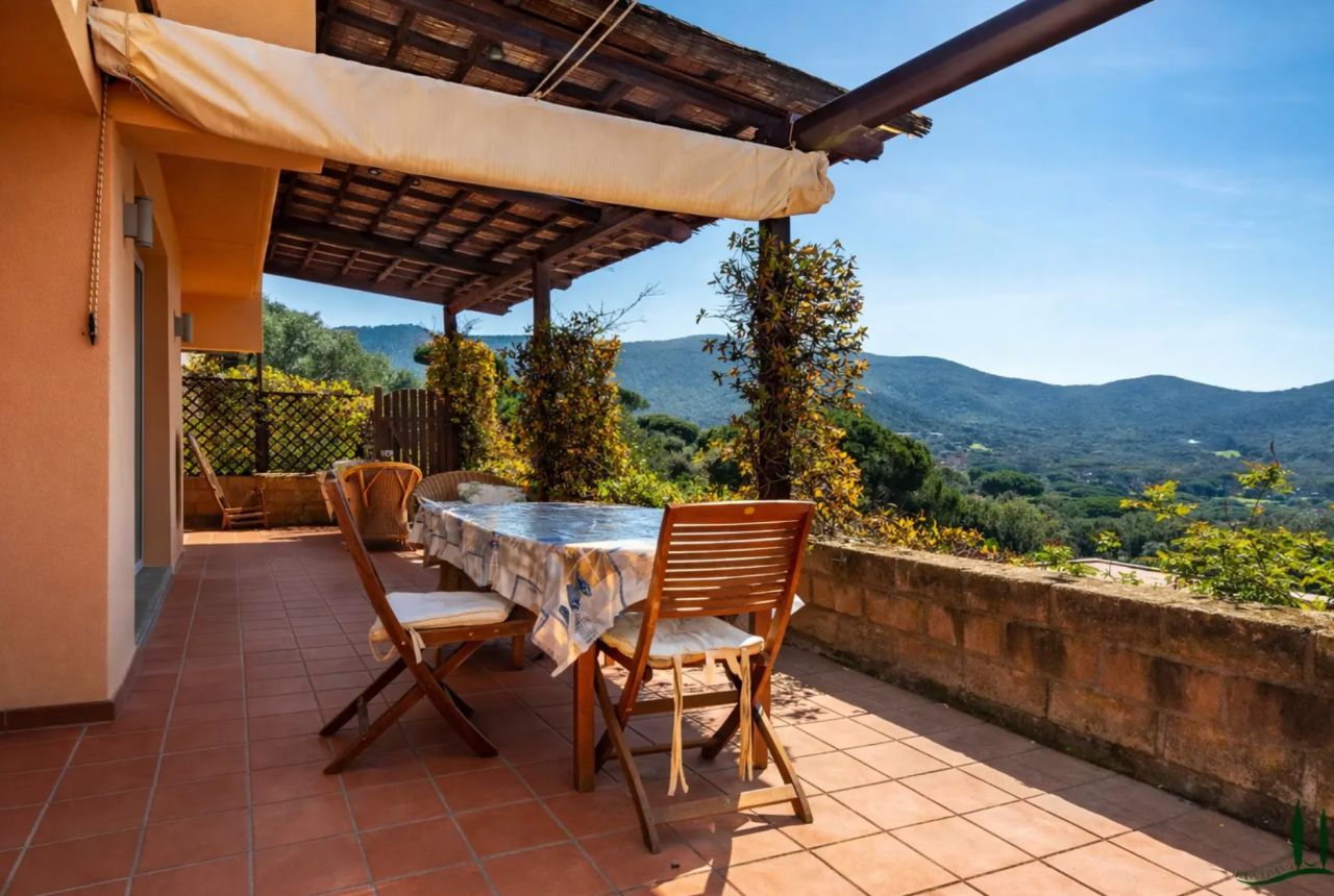 Villa con giardino a Castiglione della Pescaia