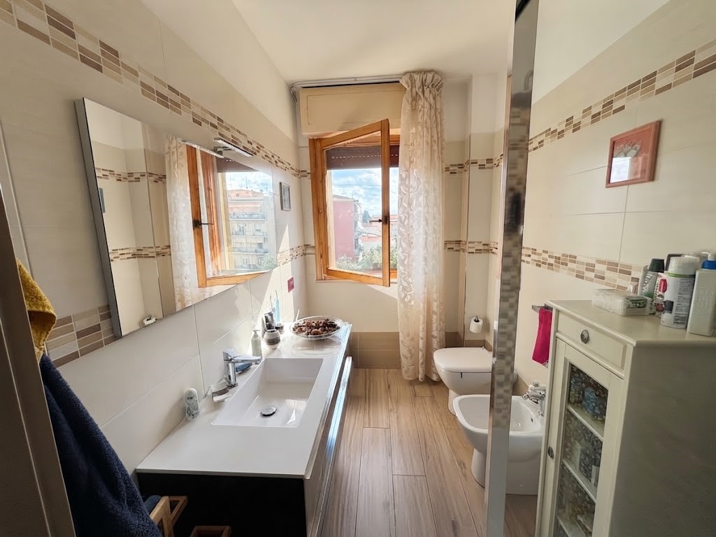 Appartamento in vendita in via giulio cesare, Grosseto