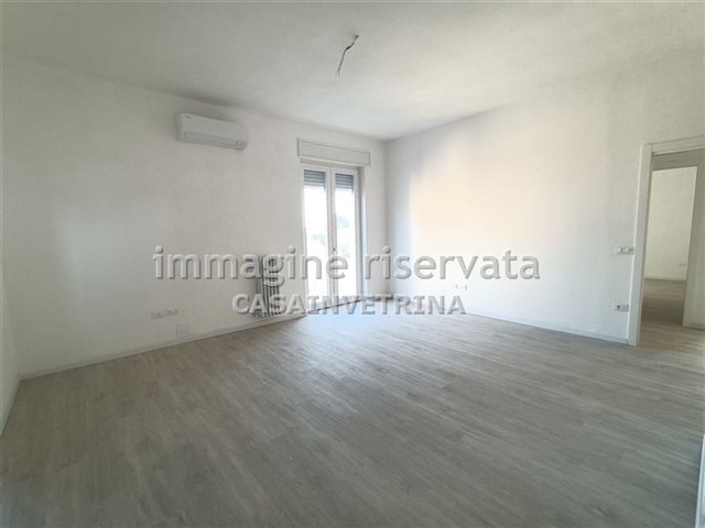 Appartamento con terrazzo in via giulio cesare, Grosseto
