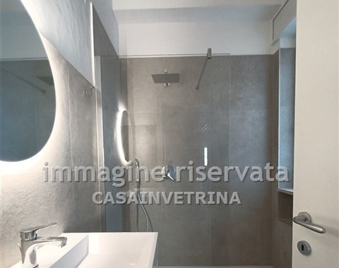 Appartamento con terrazzo in via giulio cesare, Grosseto