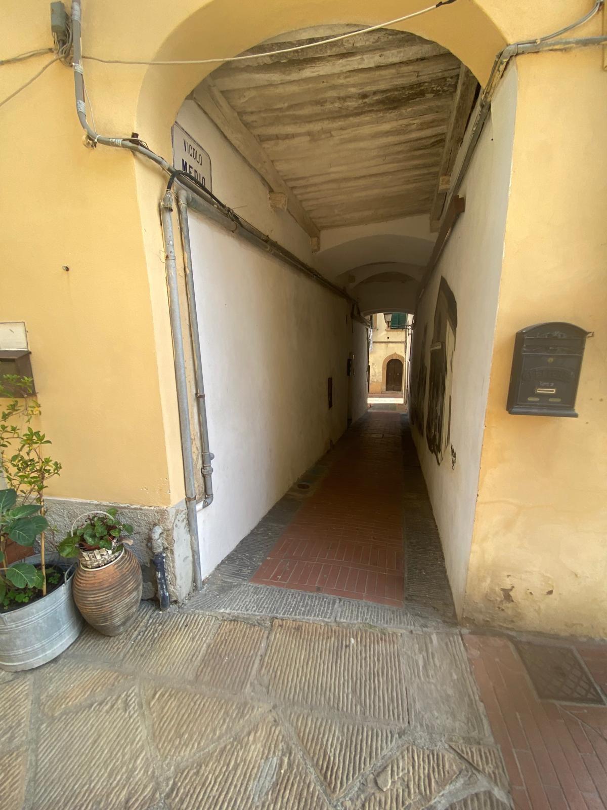 Quadrilocale da ristrutturare a Montaione