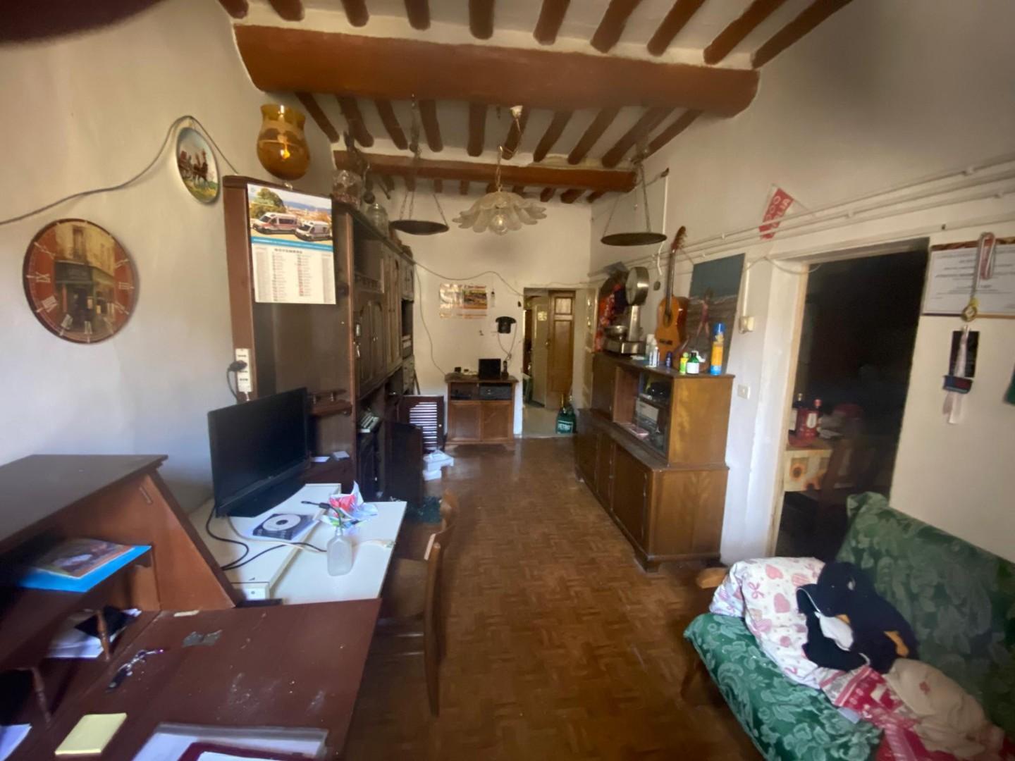 Quadrilocale da ristrutturare a Montaione