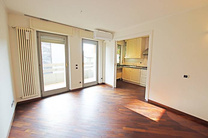 Appartamento in vendita a Bergamo, Centrale