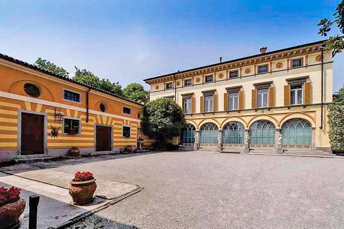 Villa in vendita a Almenno San Bartolomeo