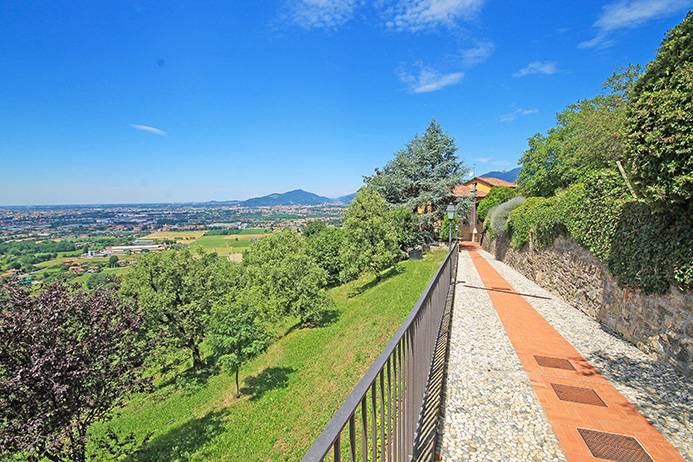 Attico in vendita a Bergamo, Colli di Bergamo