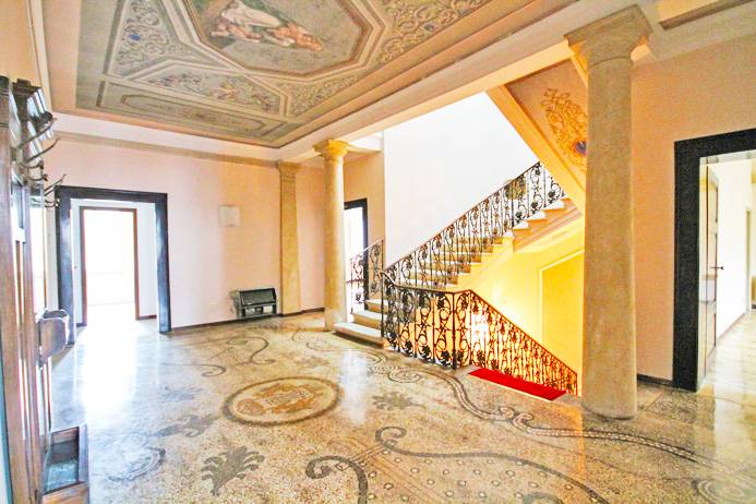 Studio/Ufficio in affitto a Villafranca di Verona