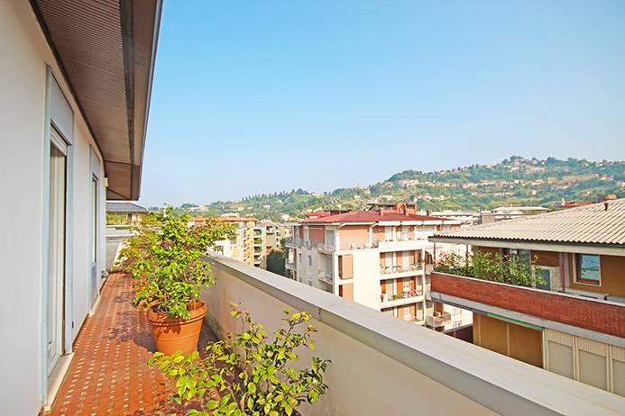 Attico in vendita a Bergamo, Centrale