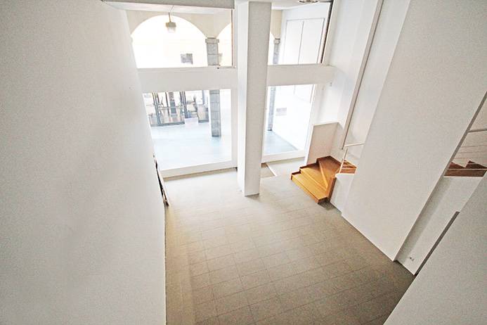 Negozio in affitto a Bergamo, Centrale