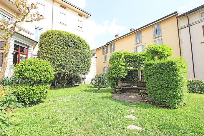 Mansarda in affitto a Bergamo, Centrale