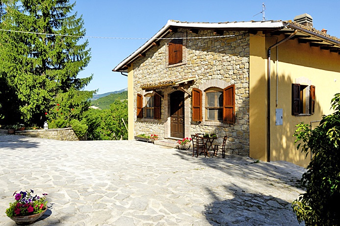 Cascina/Casale/Masseria in vendita a Valfornace