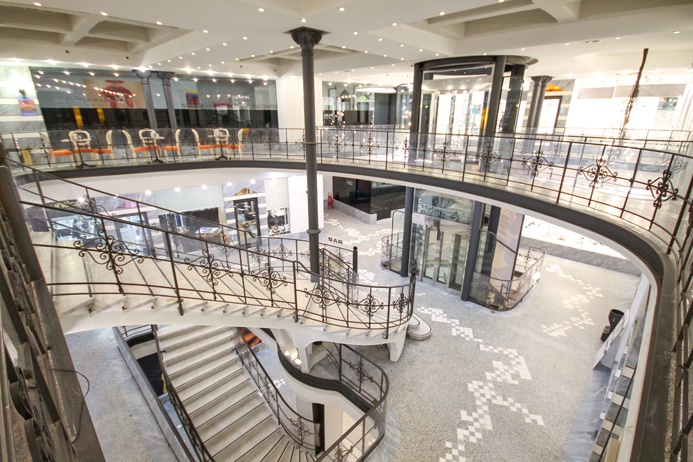 Negozio in affitto a Bergamo, Centrale