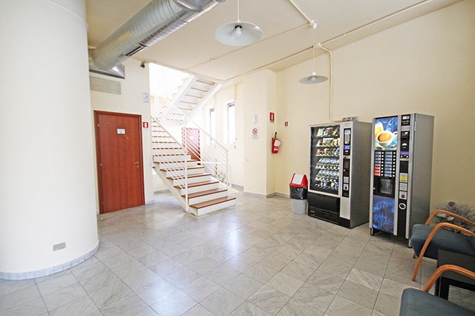 Negozio in vendita a Bergamo, Centrale