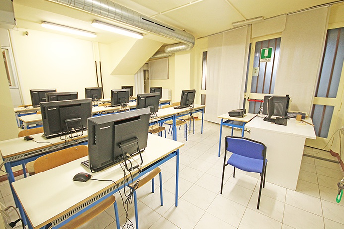 Negozio in vendita a Bergamo, Centrale