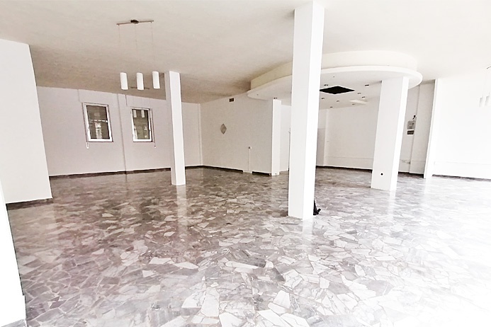 Negozio in vendita a Bergamo, Centrale