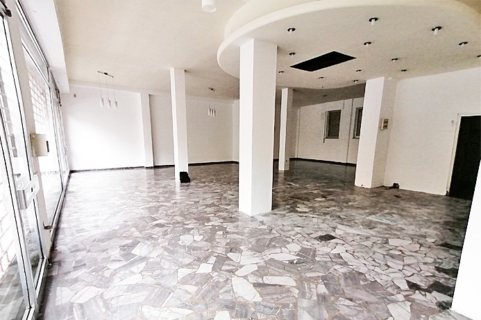 Negozio in vendita a Bergamo, Centrale