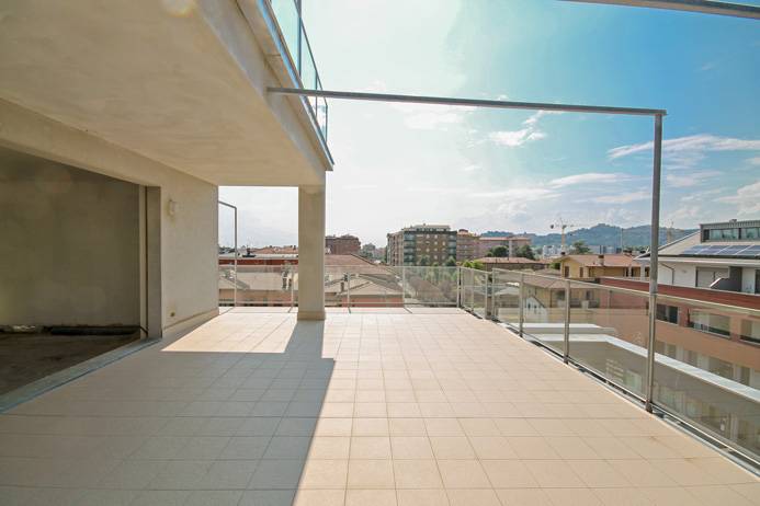 Attico in vendita a Bergamo, Redona