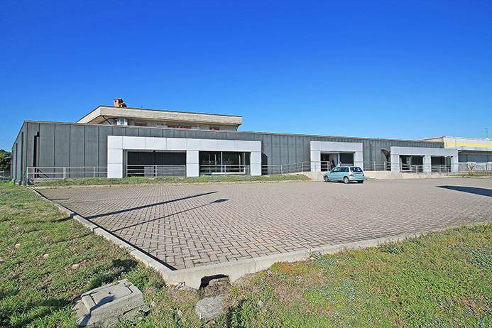 Negozio in vendita a Osio Sopra