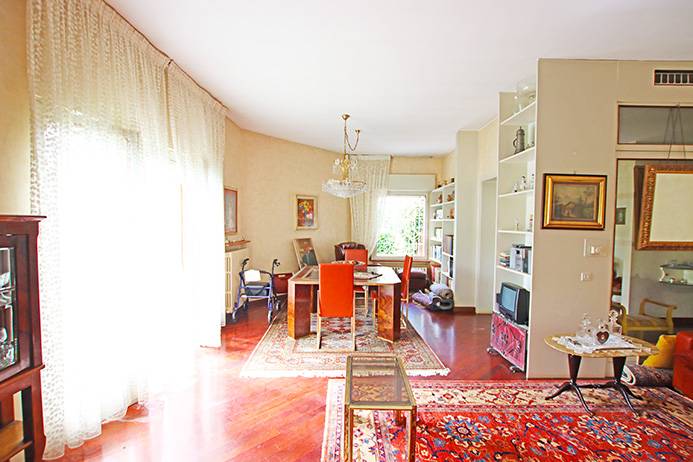 Villa in vendita a Seriate