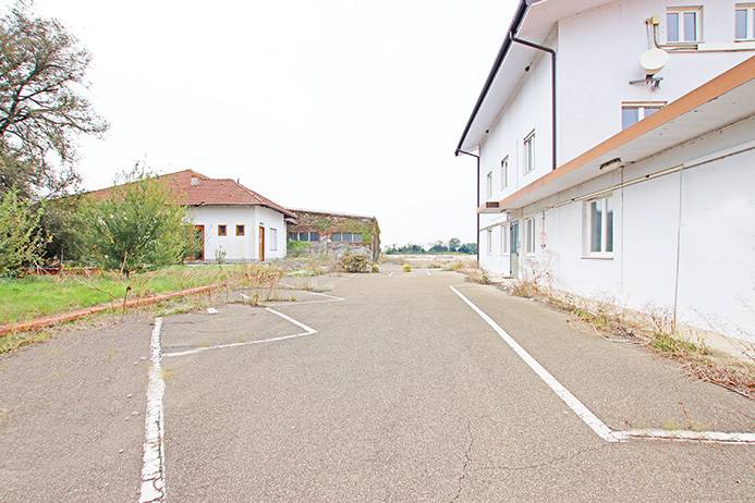 Capannone in vendita a Castelnovetto